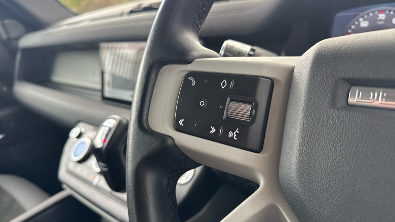 Land Rover Defender 3.0 D250 S 90 3dr Auto Diesel Estate